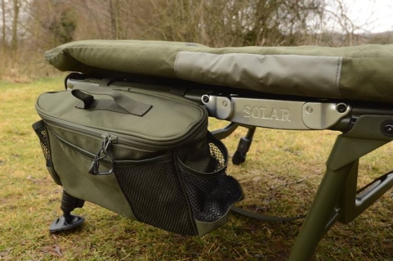 Solar Tackle SP C-Tech Bedchair Wide (Includes Detachable Bag) - Extra széles horgászágy