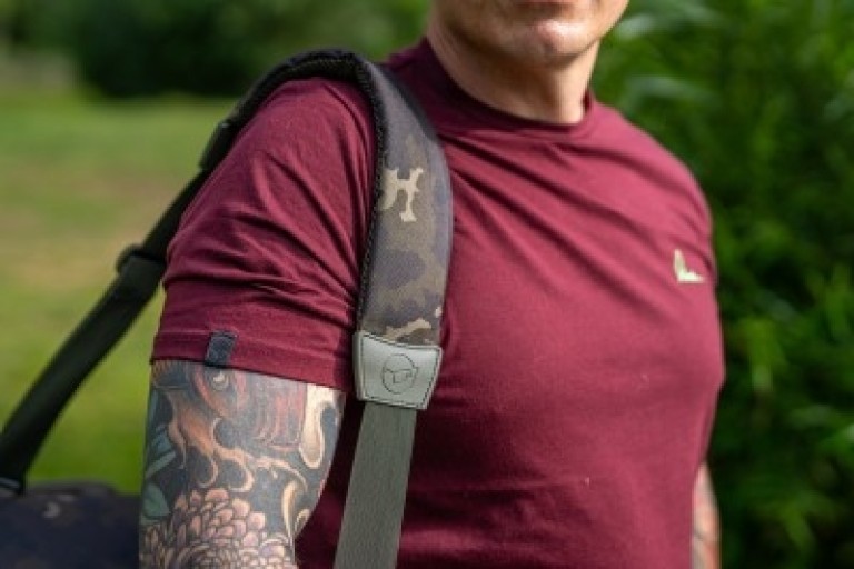 Korda Compac Medium Carryall Dark Kamo - Horgász táska