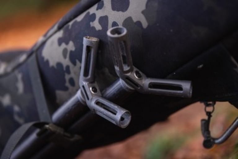 Korda Compac 3 Rod Holdall 13ft Dark Kamo - Botzsák 3 botos/390 cm