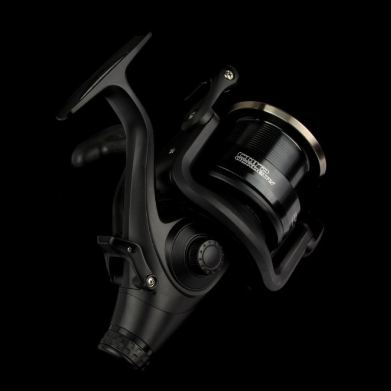 Nevis Invictus 8000 nyeletőfékes orsó