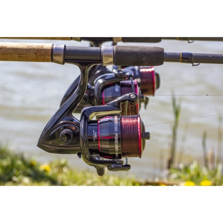 Nevis Method Feeder 5000 4+1cs elsőfékes orsó