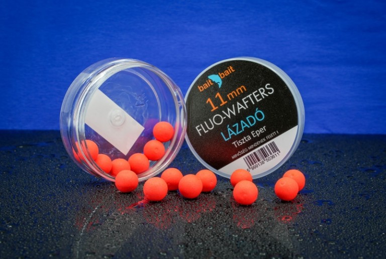 Bait Bait Lázadó 11 mm Fluo Wafters mini bojli+Betain