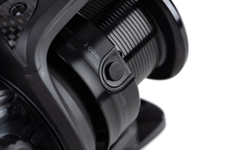 Fox Eos 8000 FS - Nyeletőfékes orsó