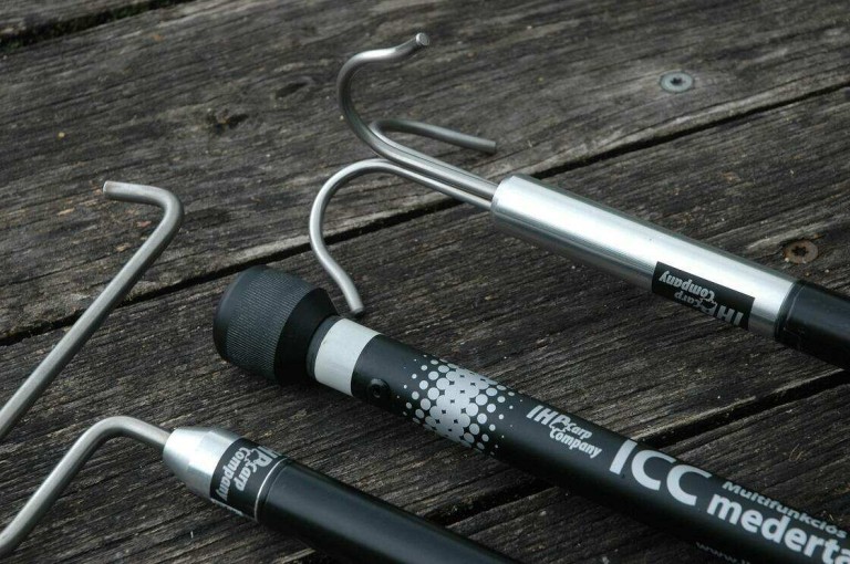 ICC BLACK EDITION Multifunkciós medertapogató rúd