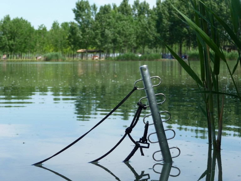 ICC ALU haltartó rúd (leüthető verzió) 100 cm 4 db akasztóval