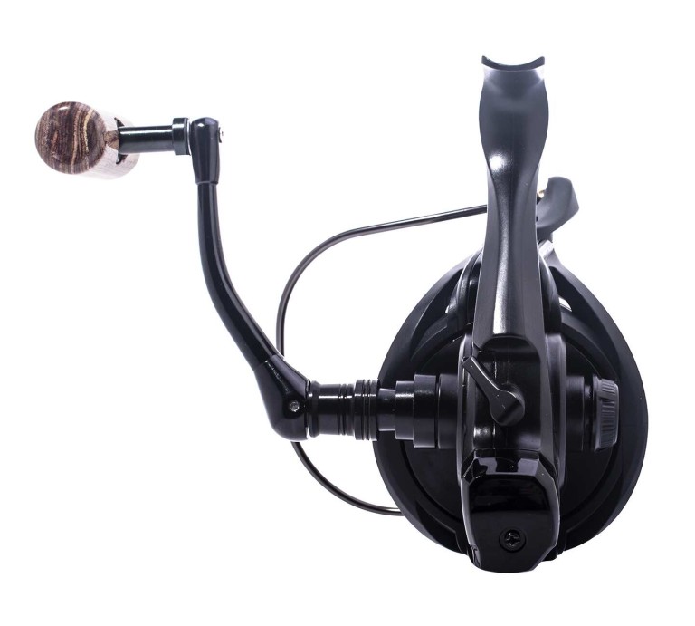 Sonik DOMINATORX 8000RS elsőfékes orsó