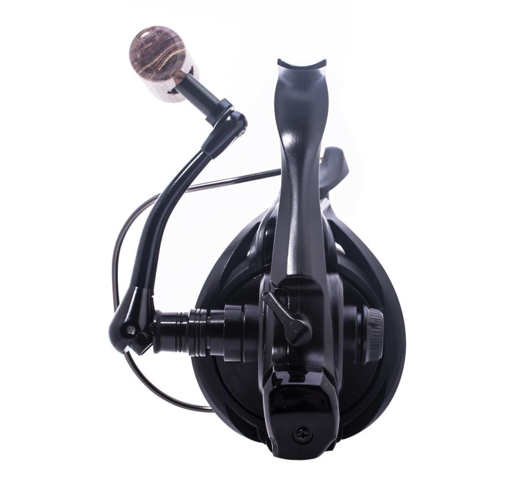 Sonik DOMINATORX 8000RS elsőfékes orsó